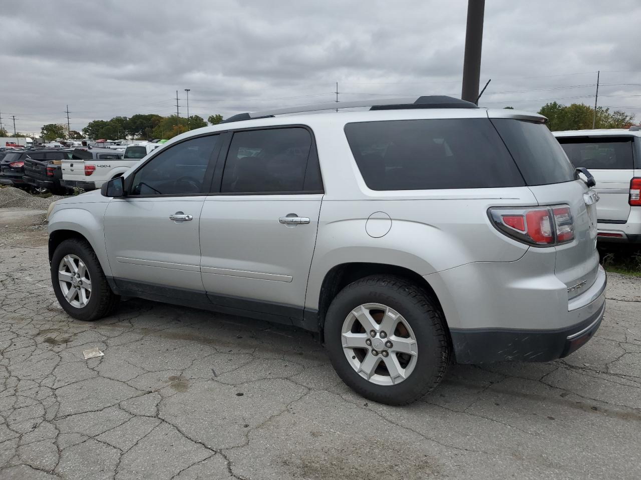 Image 2 of 2013 GMC ACADIA SLE 2013 with VIN 1GKKVNED0DJ158345