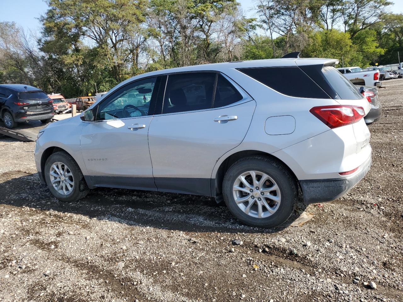 Obraz 2 z 2019 CHEVROLET EQUINOX LT 2019 z VIN 2GNAXUEV7K6295031