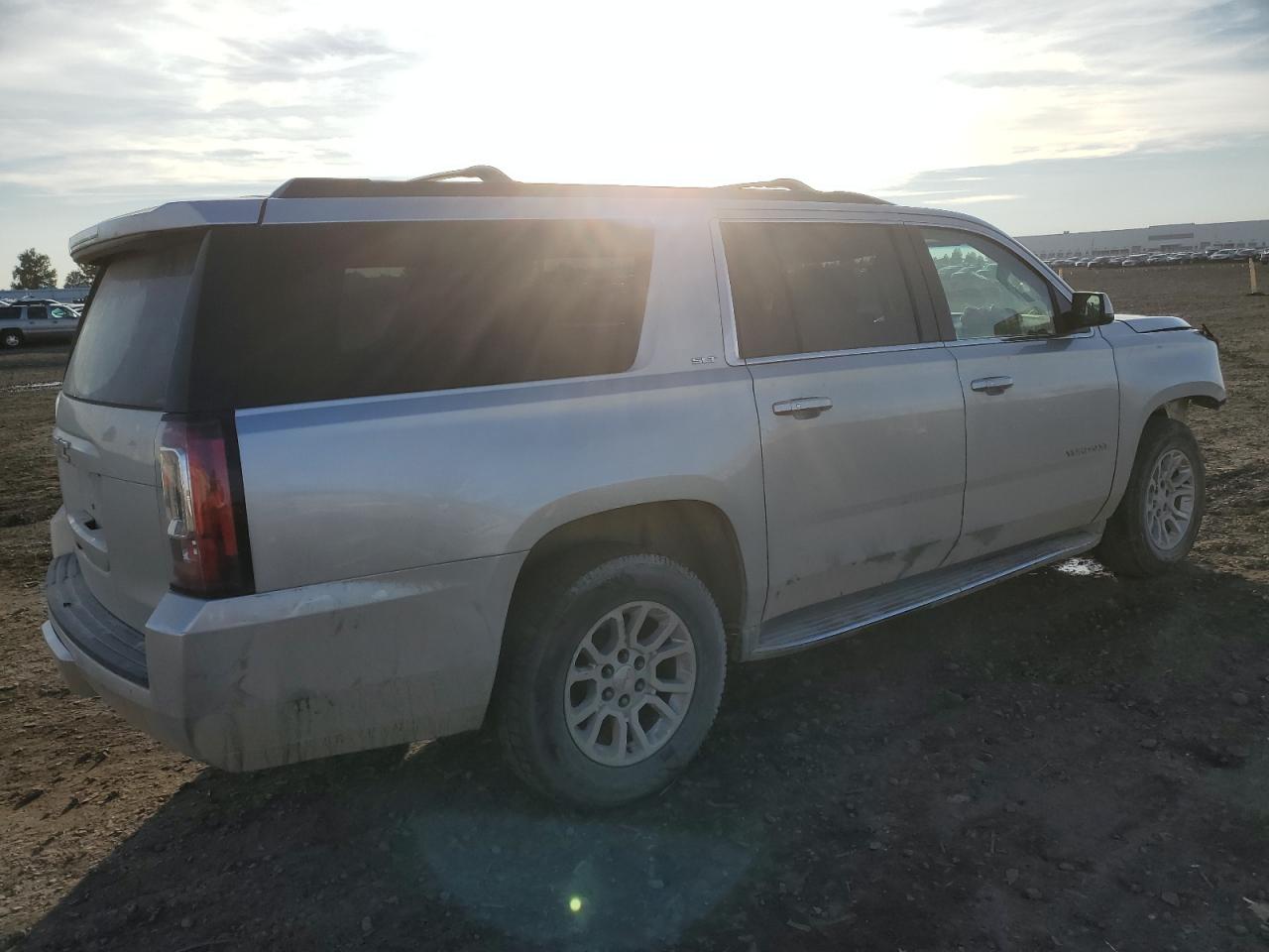Obraz 3 z 2015 GMC YUKON XL K1500 SLT 2015 z VIN 1GKS2HKC1FR190456