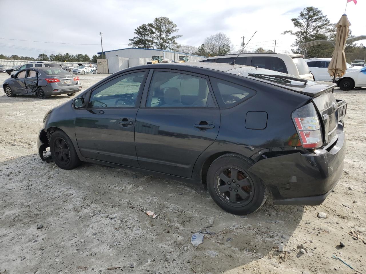 Image 2 of 2005 TOYOTA PRIUS  2005 with VIN JTDKB20U753112933