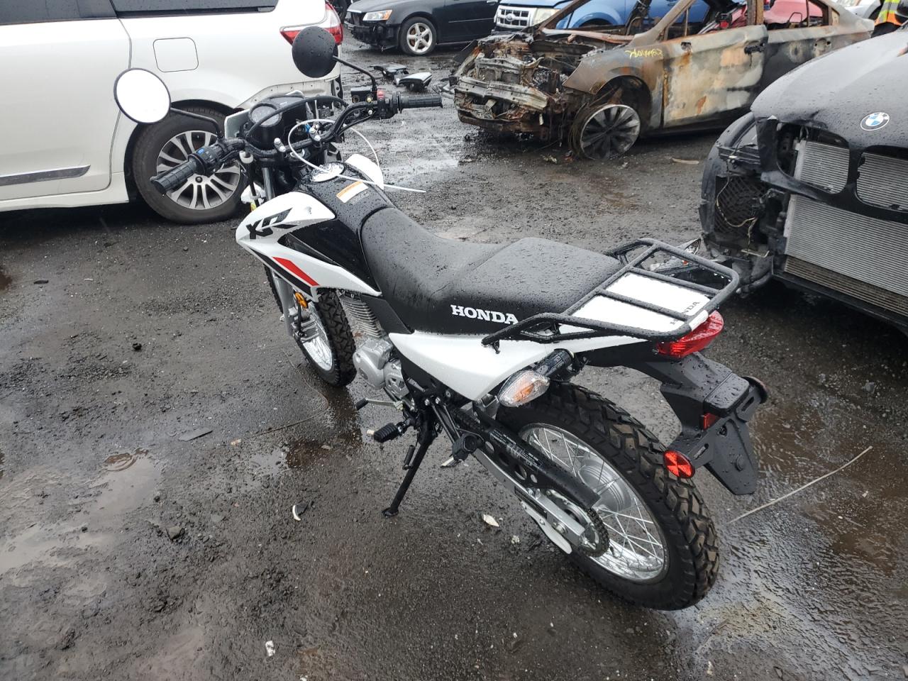 Obraz 3 z 2023 HONDA XR150L E 2023 z VIN 3H1KD1315PD001977