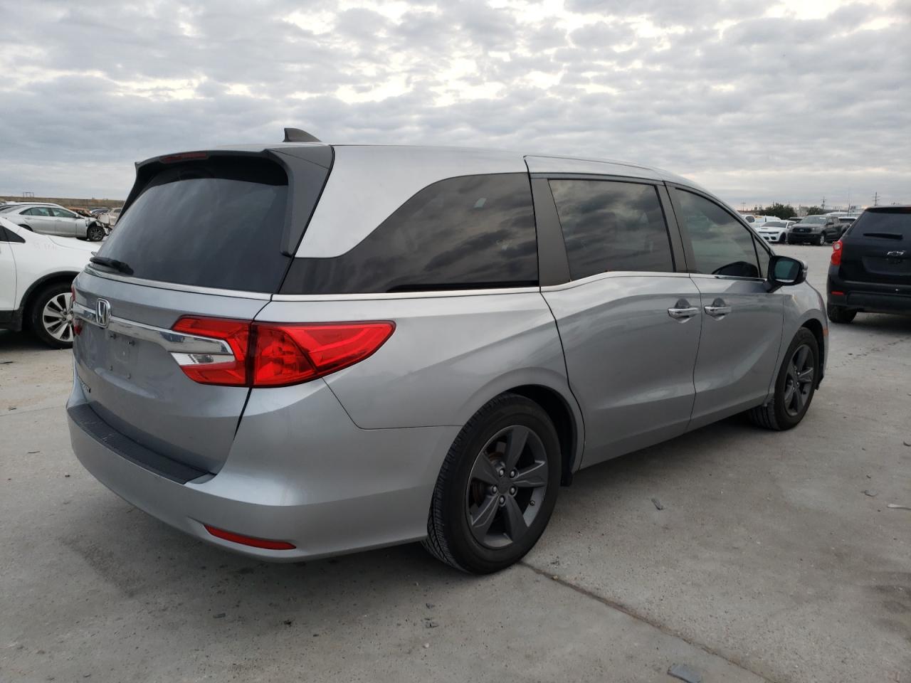 Image 3 of 2019 HONDA ODYSSEY EXL 2019 with VIN 5FNRL6H76KB072070