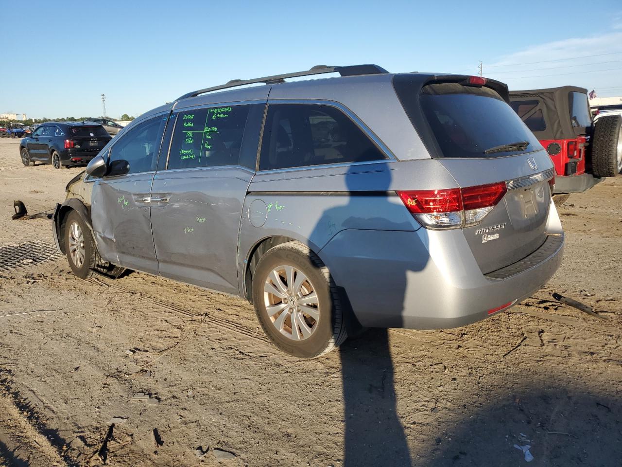 Image 2 of 2017 HONDA ODYSSEY SE 2017 with VIN 5FNRL5H30HB006128