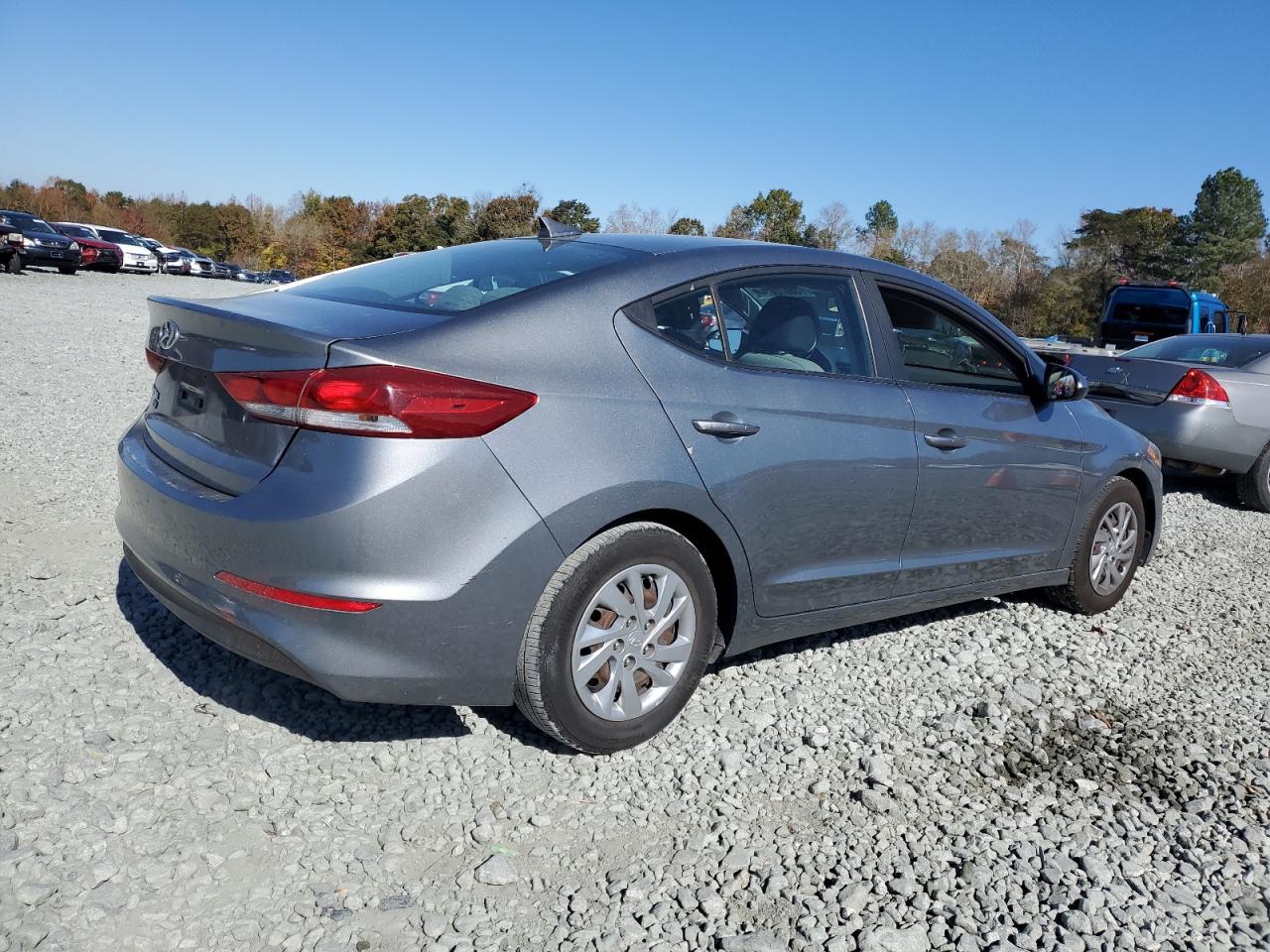 Изображение 3 2017 HYUNDAI ELANTRA SE 2017 с VIN KMHD74LF7HU336152