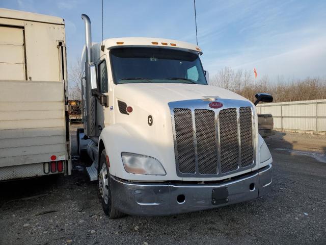 Изображение 1 2016 PETERBILT 579  2016 с VIN 1XPBDP9X5GD333723