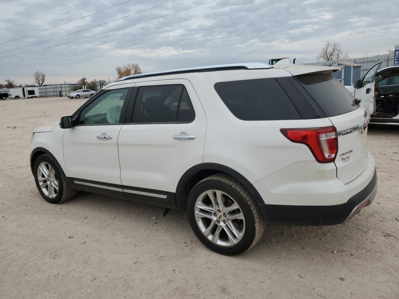 Изображение 2 2017 FORD EXPLORER LIMITED 2017 с VIN 1FM5K7F87HGB21063