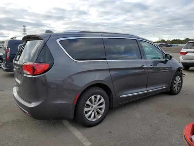 Image 3 of 2019 CHRYSLER PACIFICA TOURING L 2019 with VIN 2C4RC1BG7KR748848