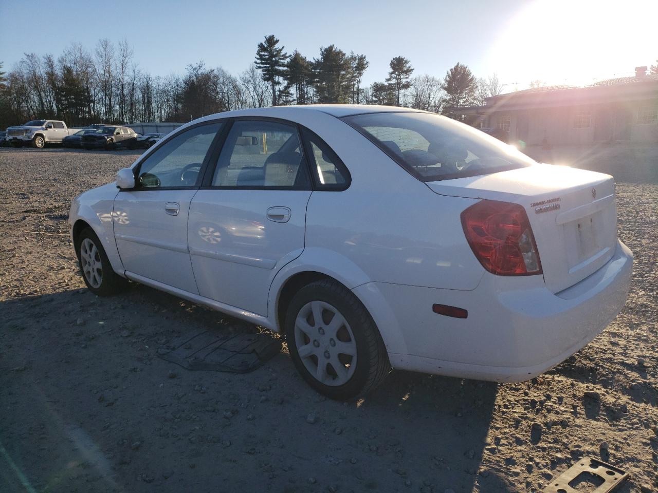 Image 2 of 2005 SUZUKI FORENZA S 2005 with VIN KL5JD56Z35K200464