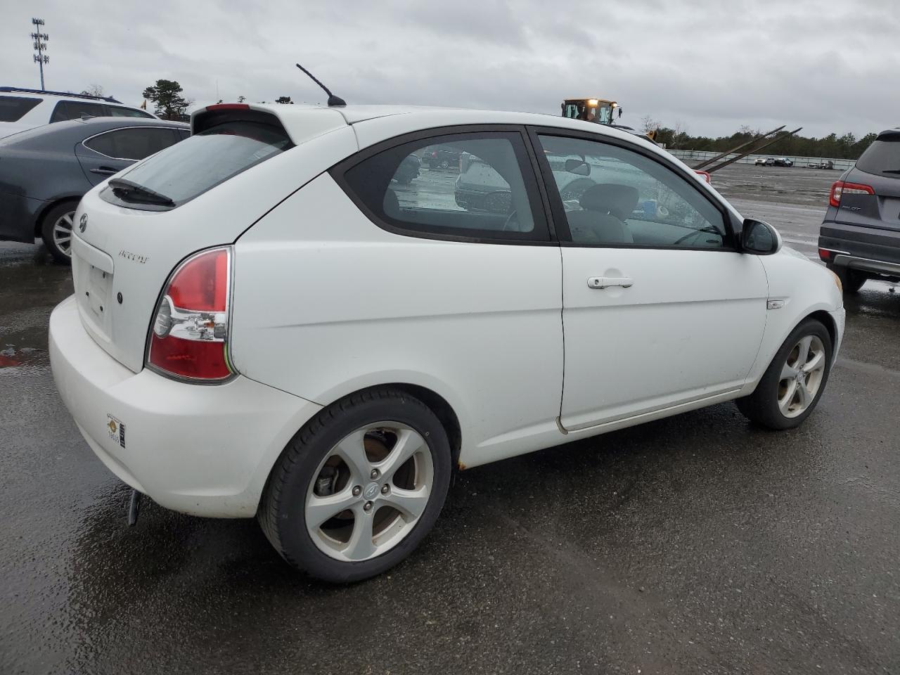 Image 3 of 2007 HYUNDAI ACCENT SE 2007 with VIN KMHCN36C97U035880