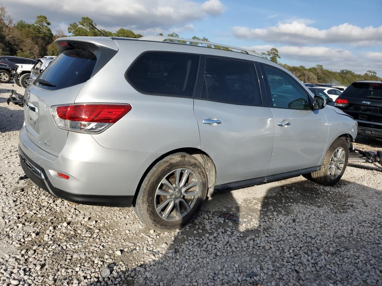 Obraz 3 z 2016 NISSAN PATHFINDER S 2016 z VIN 5N1AR2MN3GC654135