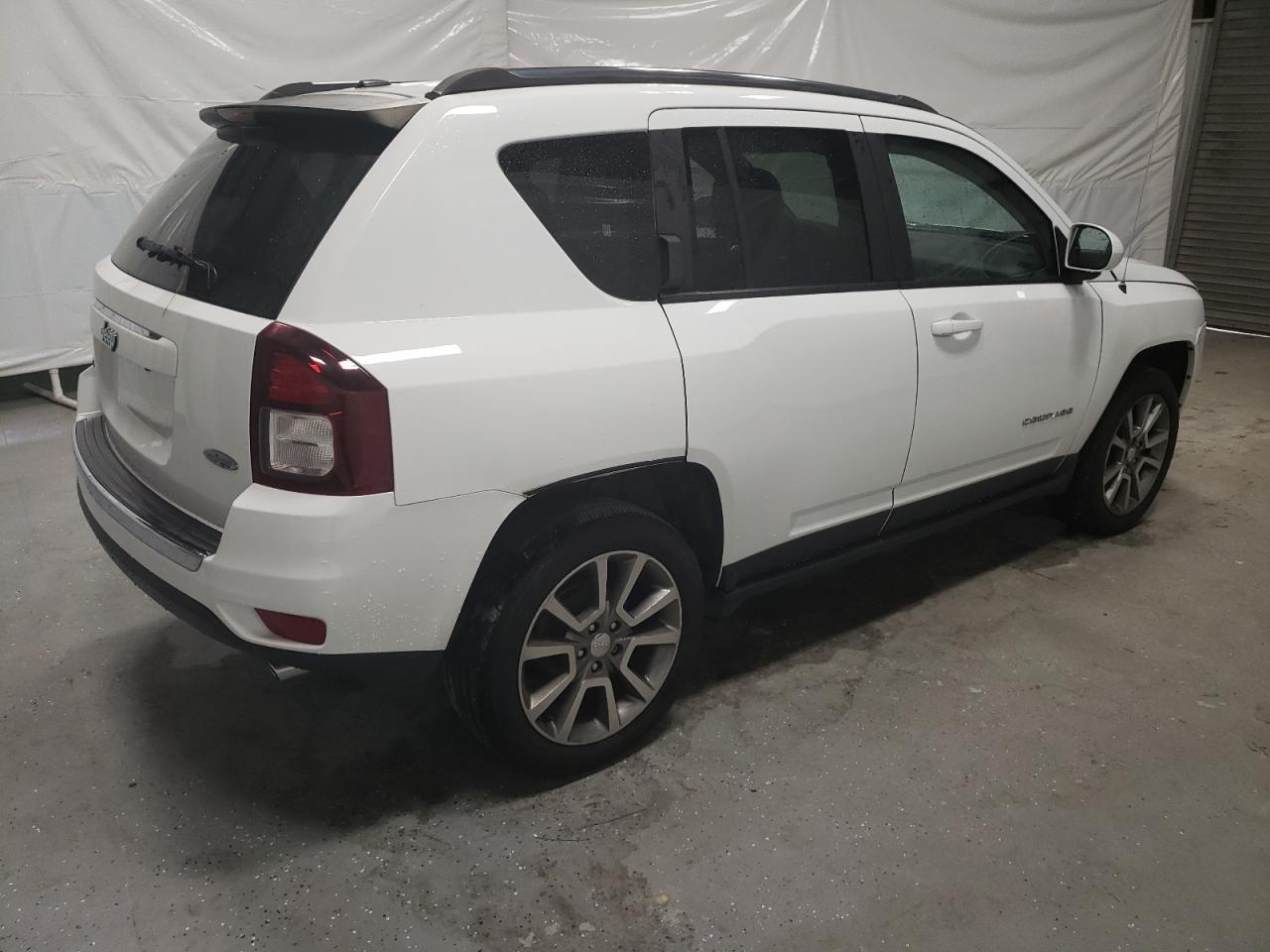 Image 3 of 2016 JEEP COMPASS LATITUDE 2016 with VIN 1C4NJDEB8GD683928