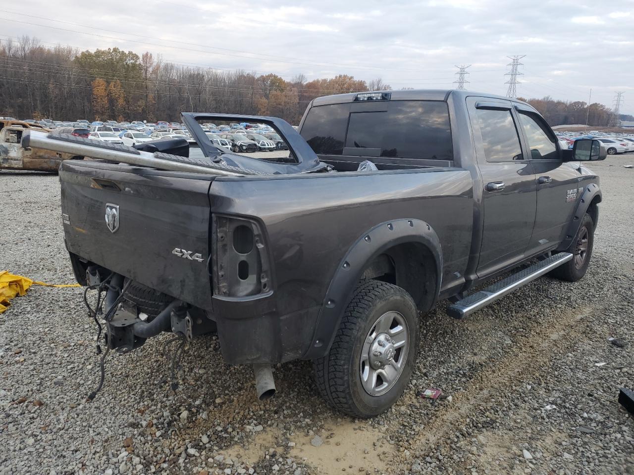 Image 3 of 2016 RAM 2500 SLT 2016 with VIN 3C6UR5DJ8GG125395