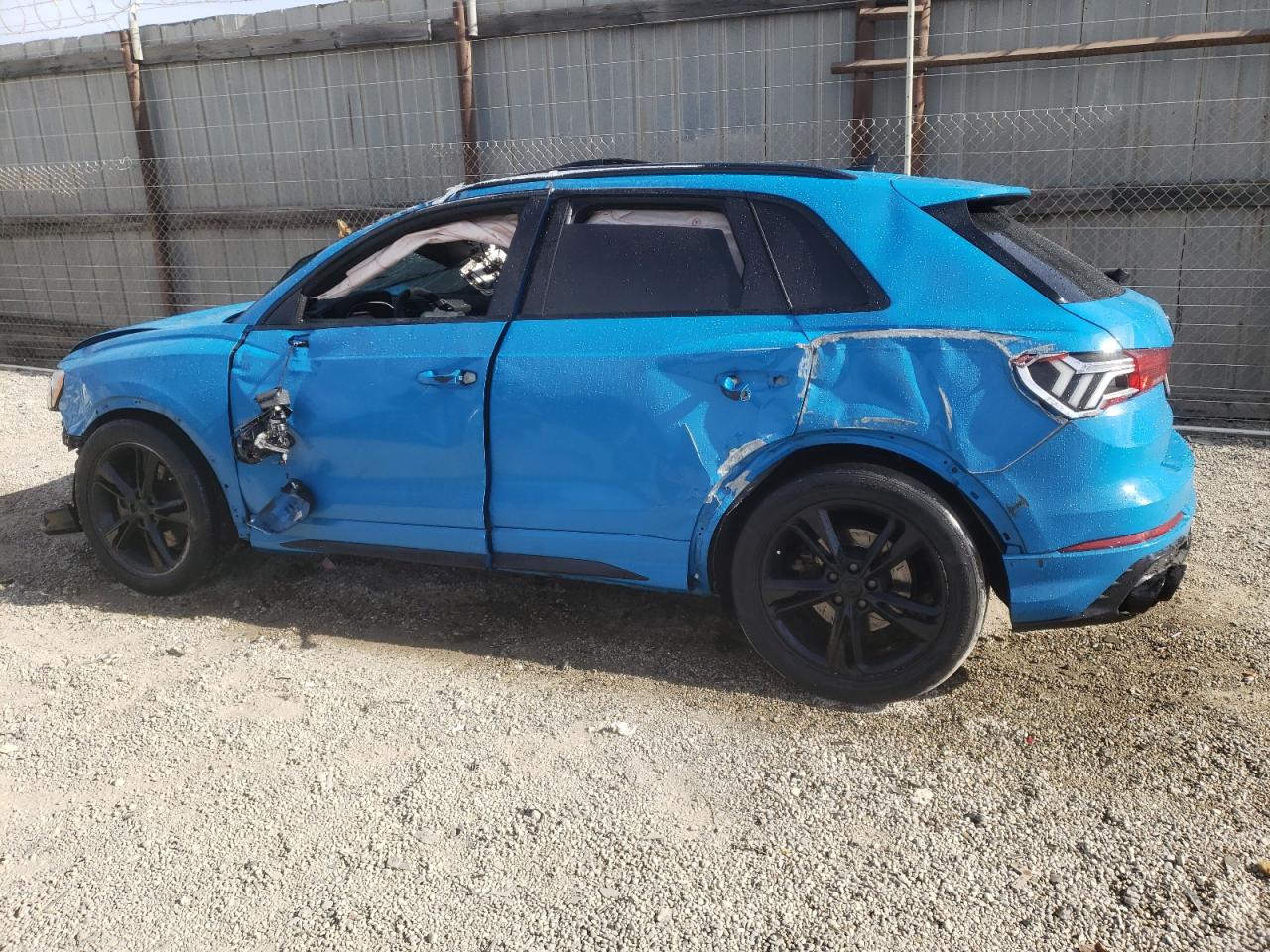 Obraz 2 z Audi Q3 Premium S Line 2020 z VIN WA1DECF3XL1029858