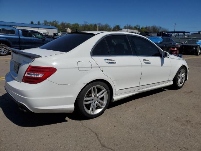 Obraz 3 z 2014 MERCEDES-BENZ C 300 4MATIC 2014 z VIN WDDGF8AB5EA952866