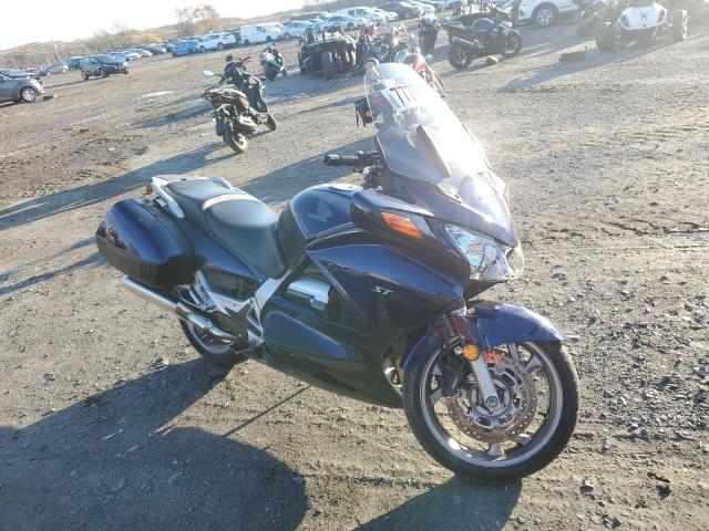 2004 HONDA ST1300  2004 image
