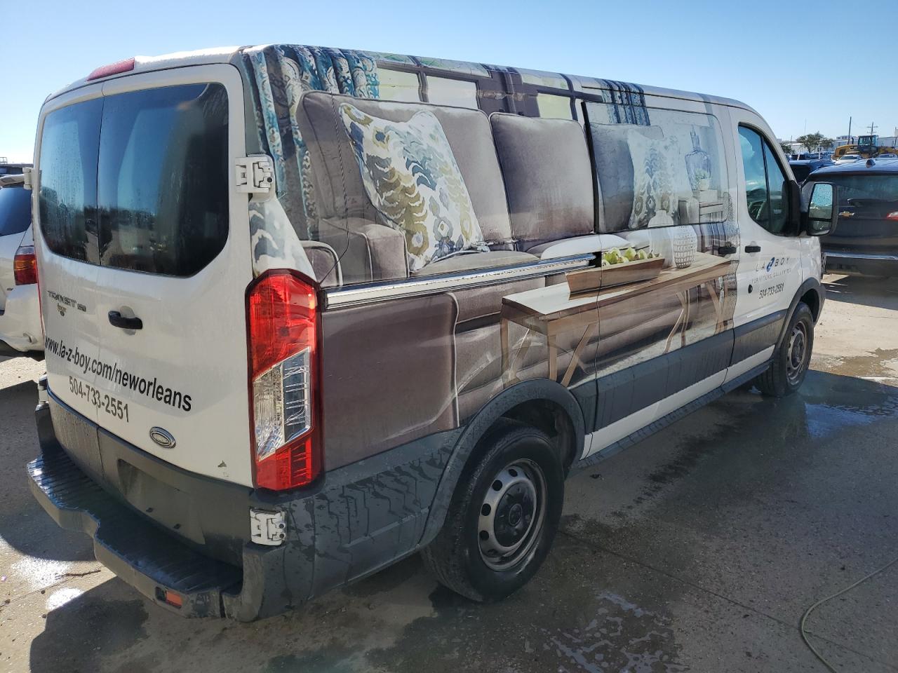 Изображение 3 2015 FORD TRANSIT T-150 2015 с VIN 1FTNE1YM0FKA04311