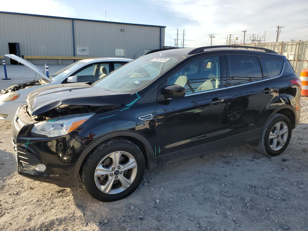 Изображение 1 2016 FORD ESCAPE SE 2016 с VIN 1FMCU9GX3GUC32342