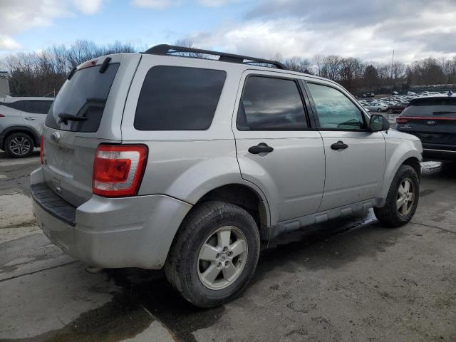 Image 3 of 2010 FORD ESCAPE XLT 2010 with VIN 1FMCU9DG5AKB06913
