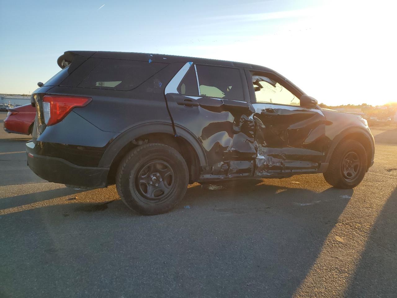 Image 3 of 2021 FORD EXPLORER POLICE INTERCEPTOR 2021 with VIN 1FM5K8ABXMGA33790