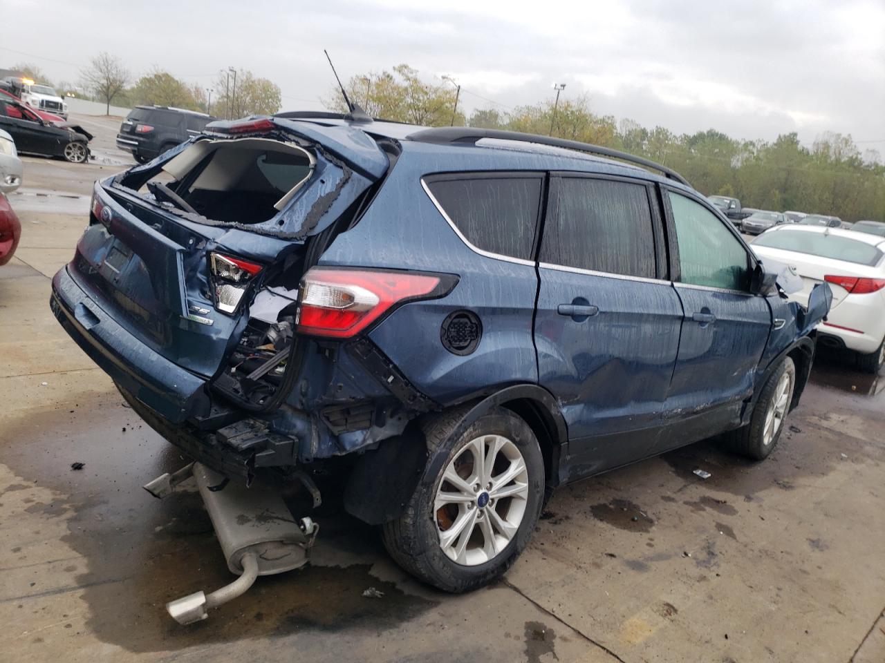 Image 3 of 2018 FORD ESCAPE SE 2018 with VIN 1FMCU0GD6JUC18394