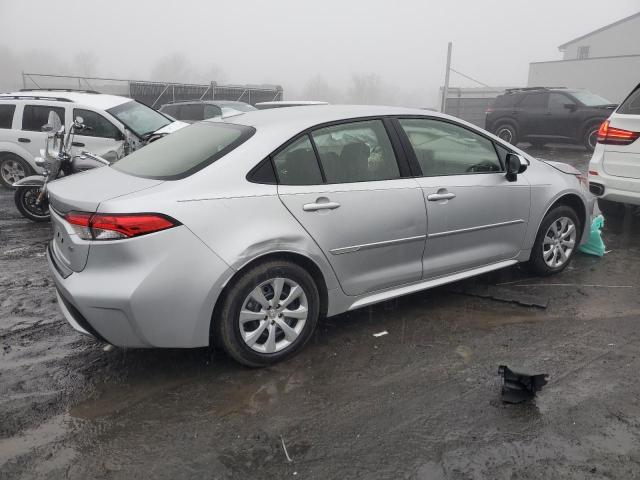 Image 3 of 2022 TOYOTA COROLLA LE 2022 with VIN JTDEPMAE4NJ196853