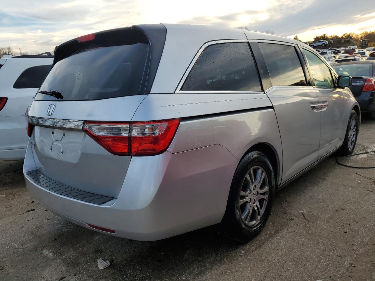 Изображение 3 2011 HONDA ODYSSEY EX 2011 с VIN 5FNRL5H44BB012420