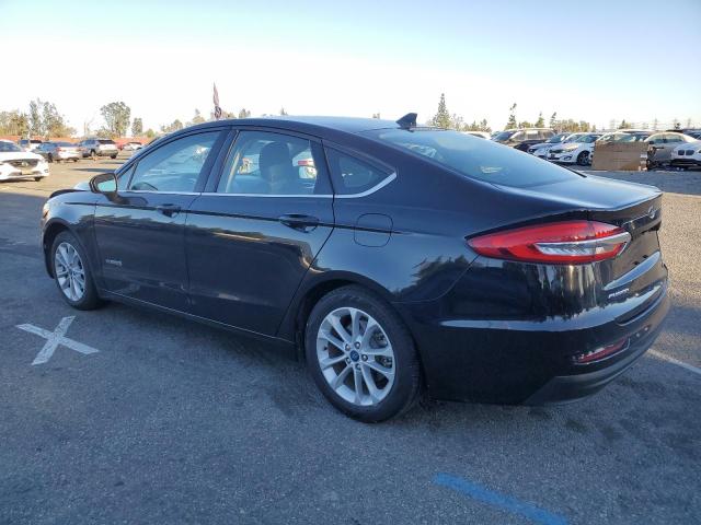 Image 2 of 2019 FORD FUSION SE 2019 with VIN 3FA6P0LU6KR255328