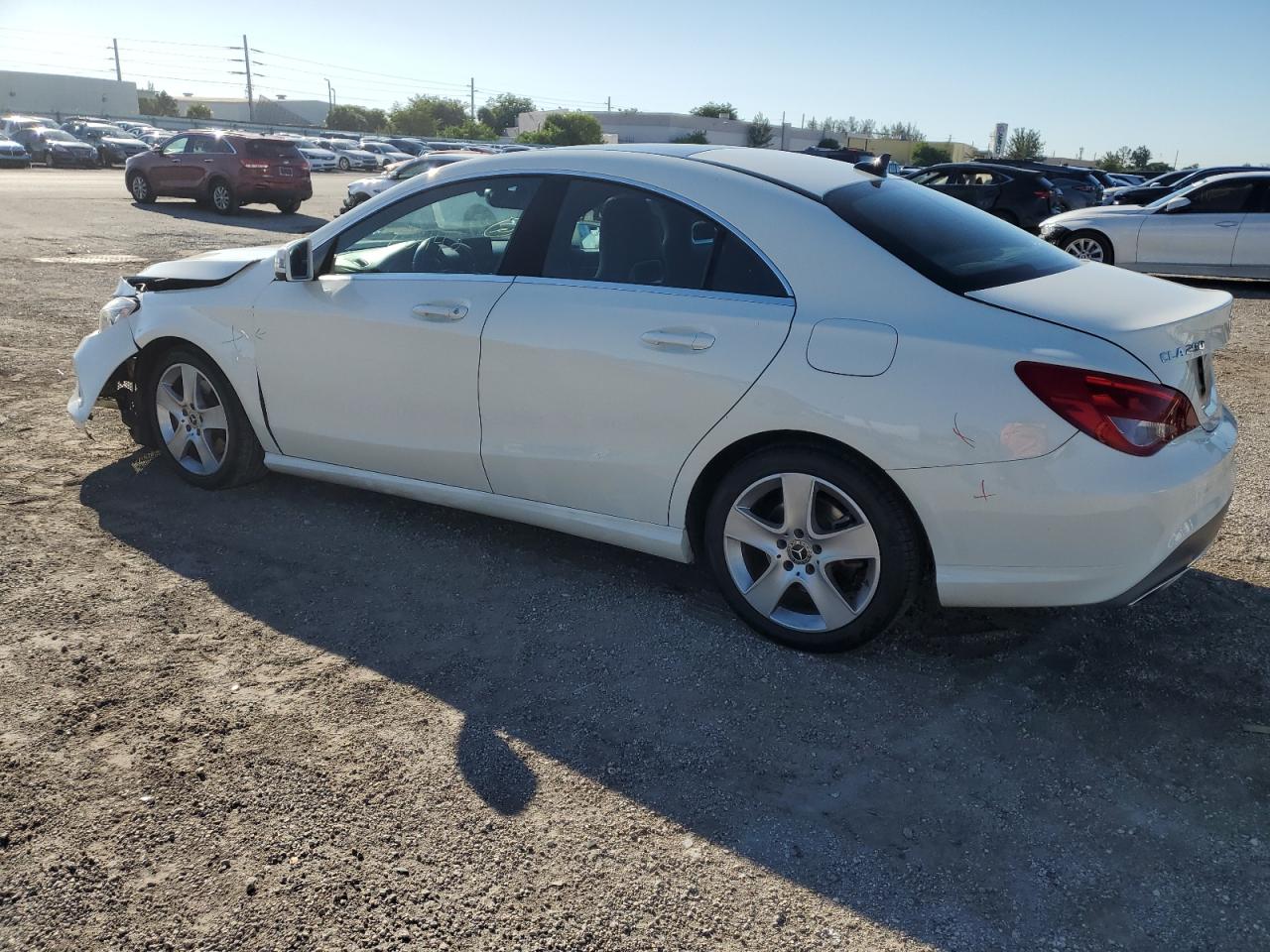 Изображение 2 2018 MERCEDES-BENZ CLA 250 4MATIC 2018 с VIN WDDSJ4GB1JN612335