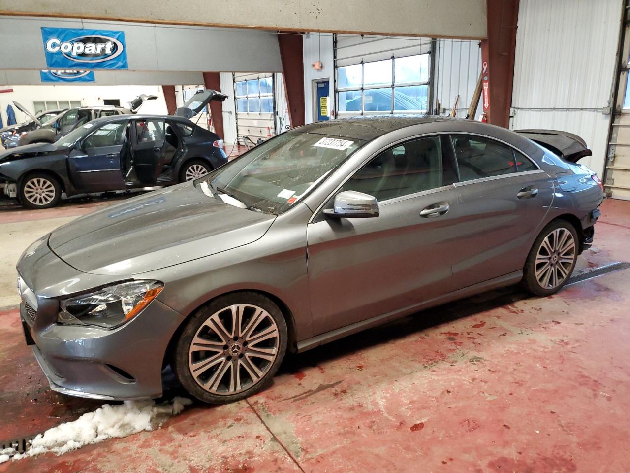 Obraz 1 z 2019 MERCEDES-BENZ CLA 250 4MATIC 2019 z VIN WDDSJ4GB9KN728478