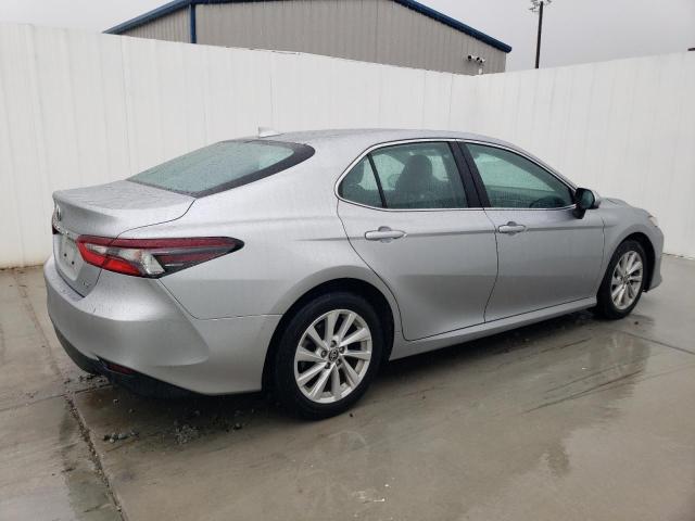 Image 3 of 2022 TOYOTA CAMRY LE 2022 with VIN 4T1C11AK3NU692489