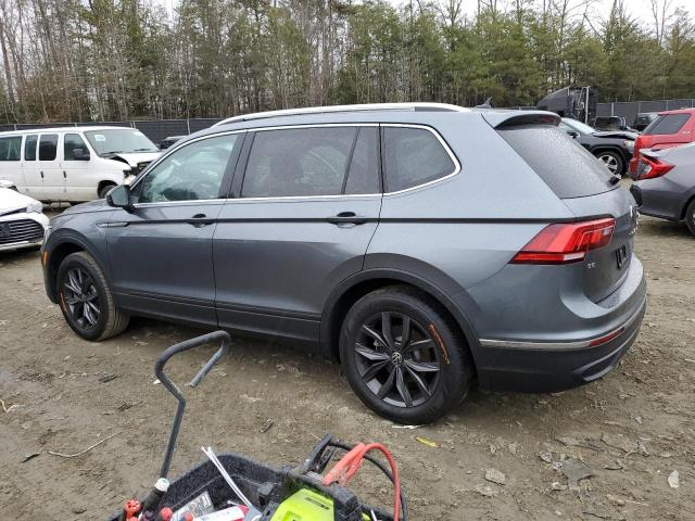 Image 2 of 2022 VOLKSWAGEN TIGUAN SE 2022 with VIN 3VV2B7AX1NM158635