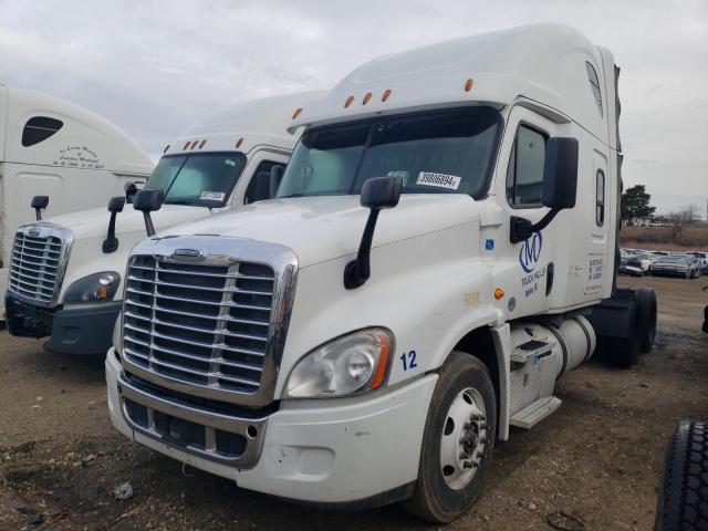 Image 2 of 2016 FREIGHTLINER CASCADIA 125  2016 with VIN 1FUJGLD60GLGV2024