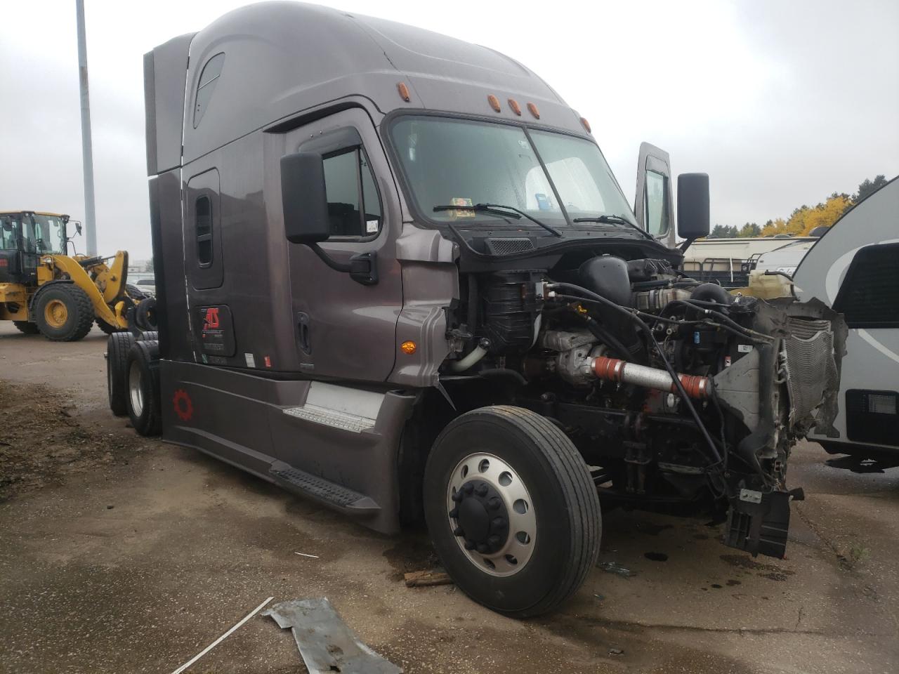 Image 1 of 2015 FREIGHTLINER CASCADIA 125  2015 with VIN 3AKJGLD59FSGK1509