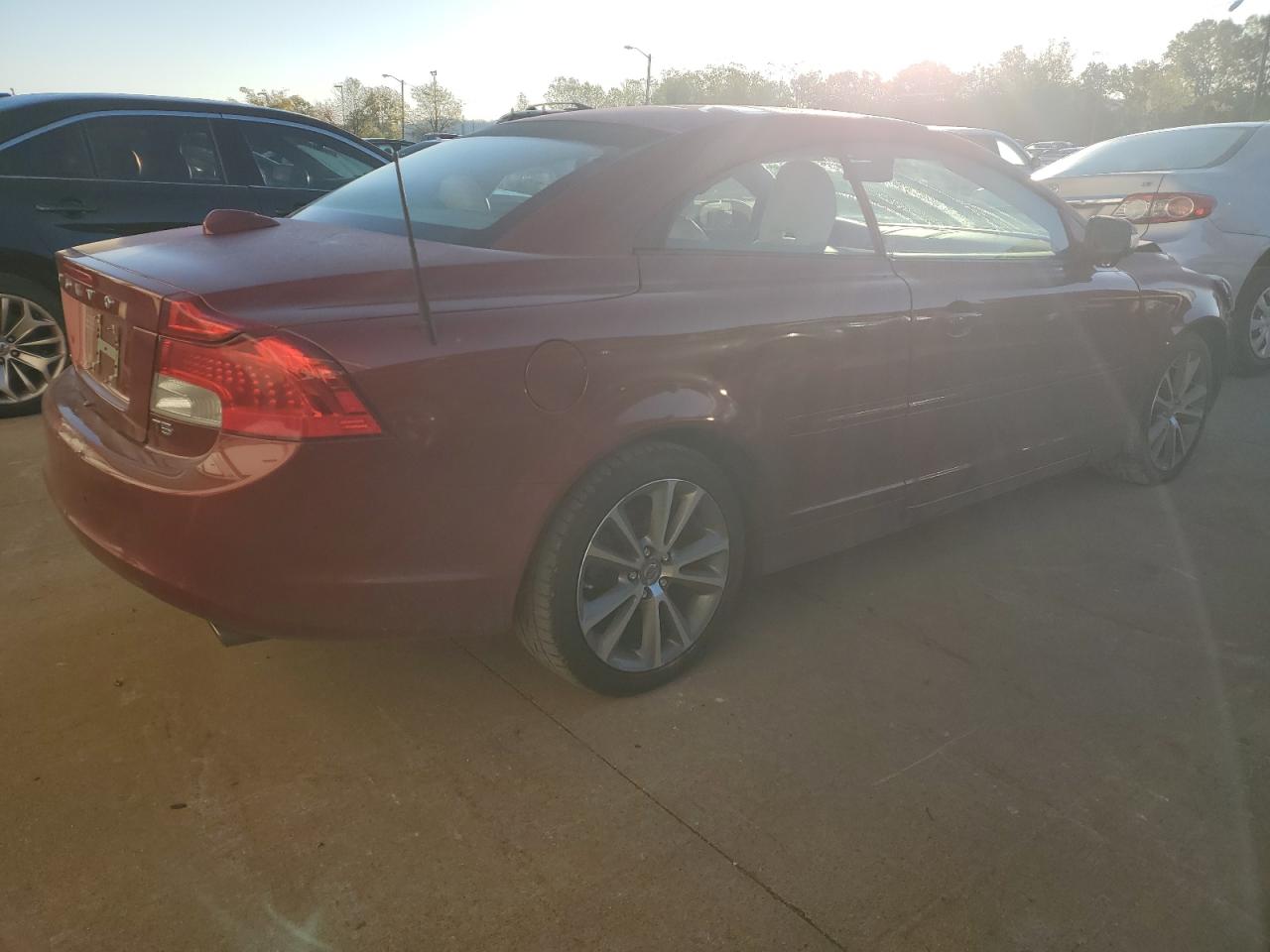 Obraz 3 z 2011 VOLVO C70 T5 2011 z VIN YV1672MC3BJ118251