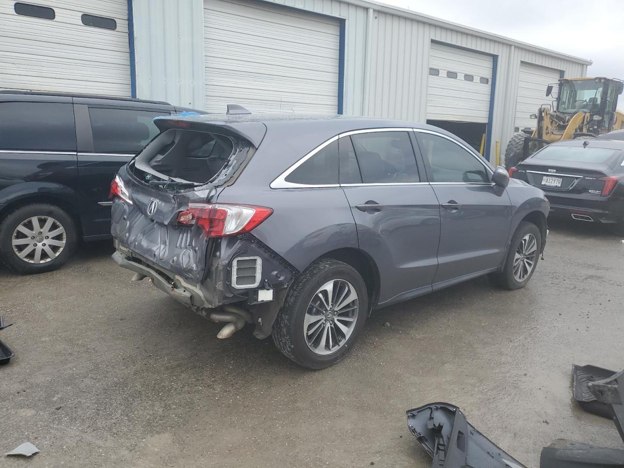 Image 3 of 2017 ACURA RDX ADVANCE 2017 with VIN 5J8TB4H78HL019990