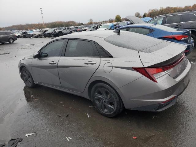 Image 2 of 2022 HYUNDAI ELANTRA SEL 2022 with VIN KMHLM4AGXNU271728