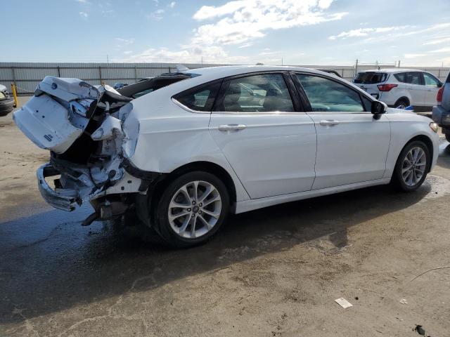 Image 3 of 2020 FORD FUSION SE 2020 with VIN 3FA6P0LU9LR113055
