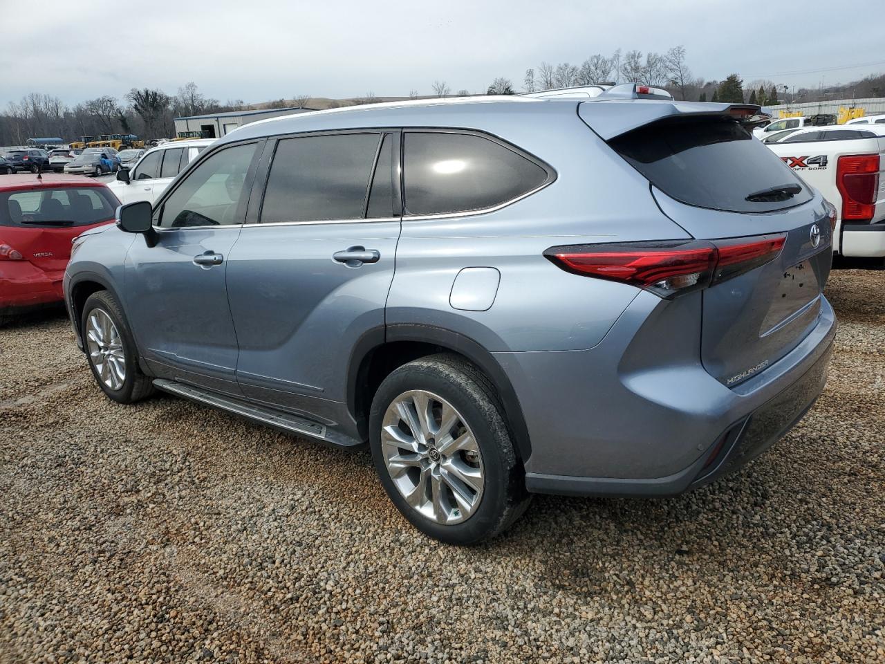 Image 2 of 2020 TOYOTA HIGHLANDER LIMITED 2020 with VIN 5TDYZRAH4LS013336
