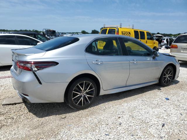 Obraz 3 z 2021 TOYOTA CAMRY SE 2021 z VIN 4T1G11AK0MU490421