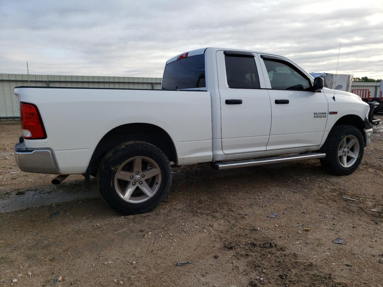 Obraz 3 z 2015 RAM 1500 ST 2015 z VIN 1C6RR6FM8FS624143