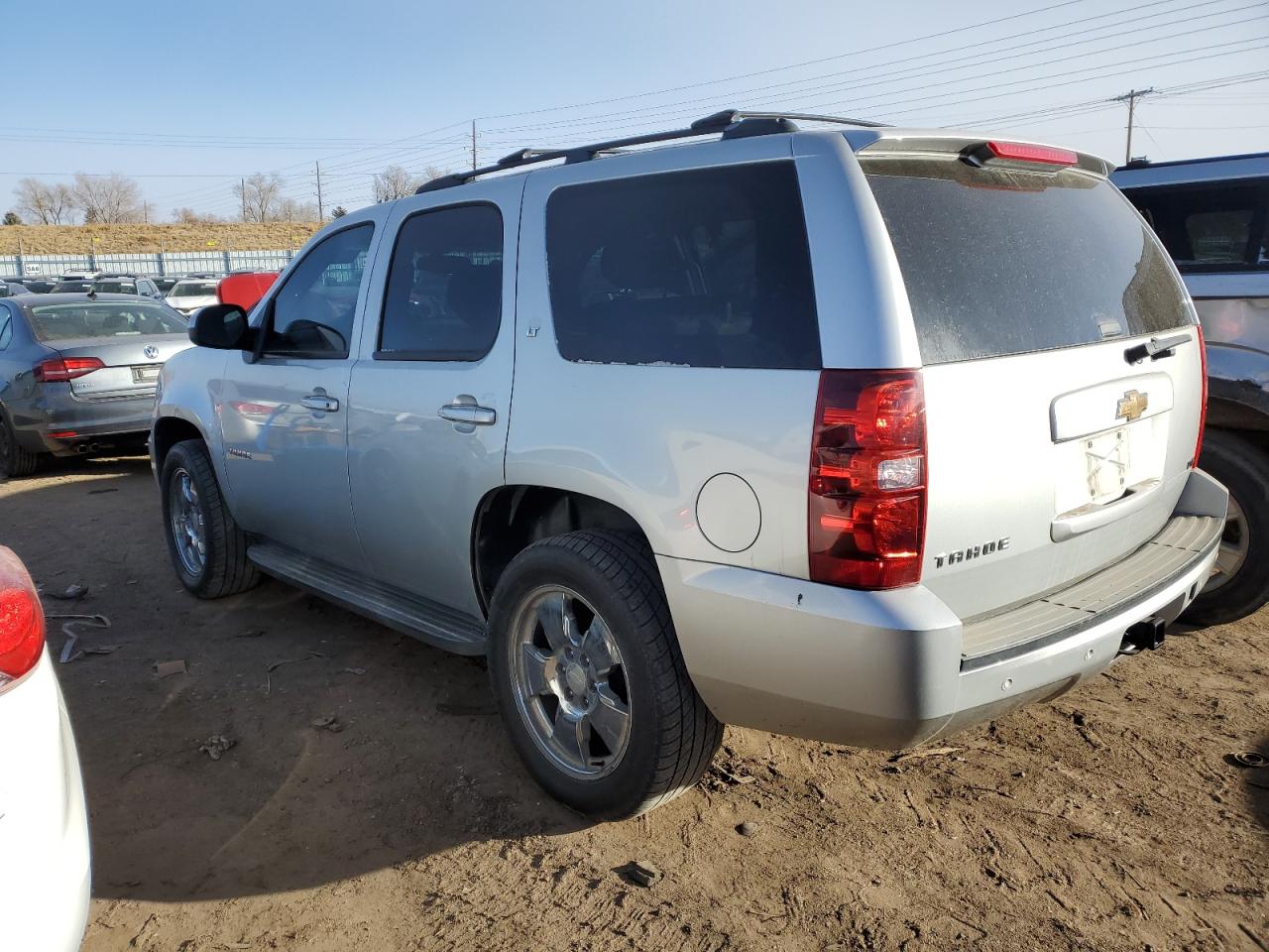 Image 2 of 2010 CHEVROLET TAHOE K1500 LT 2010 with VIN 1GNUKBE05AR154711