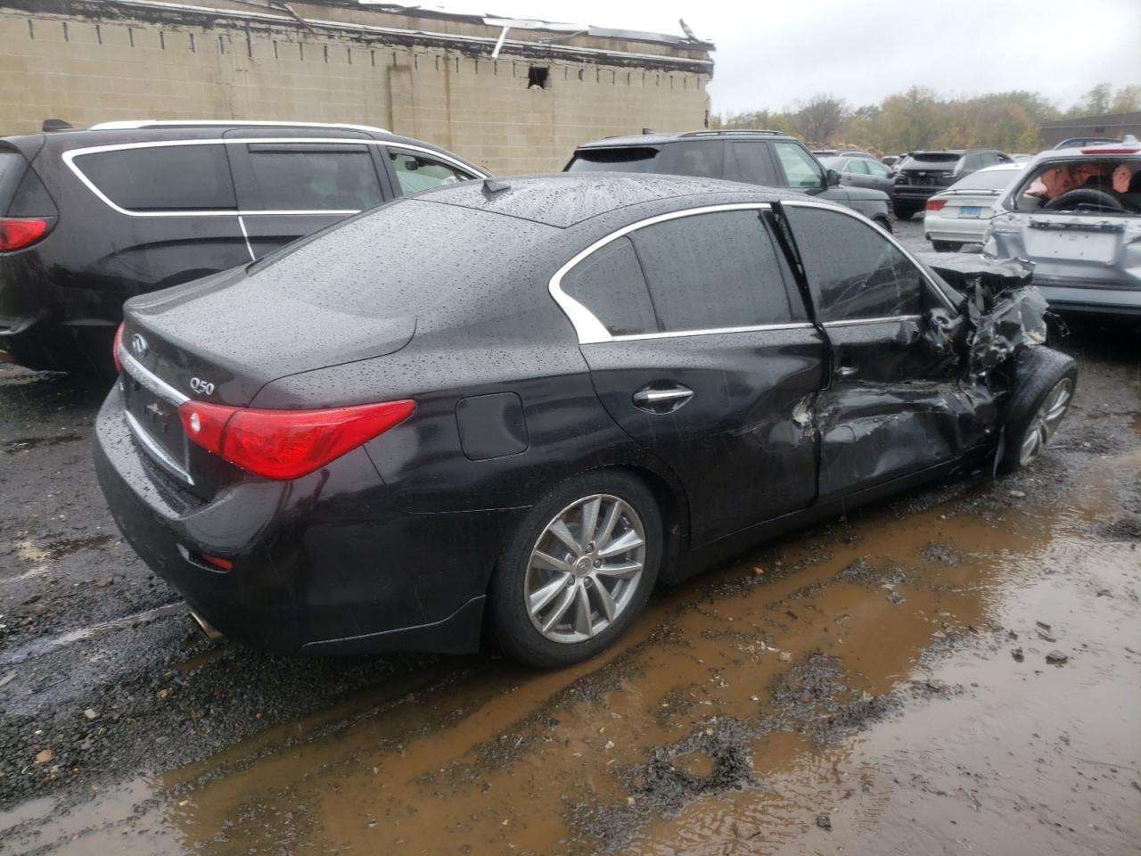 Изображение 3 Infiniti Q50 Base 2015 с VIN JN1BV7AR6FM398996