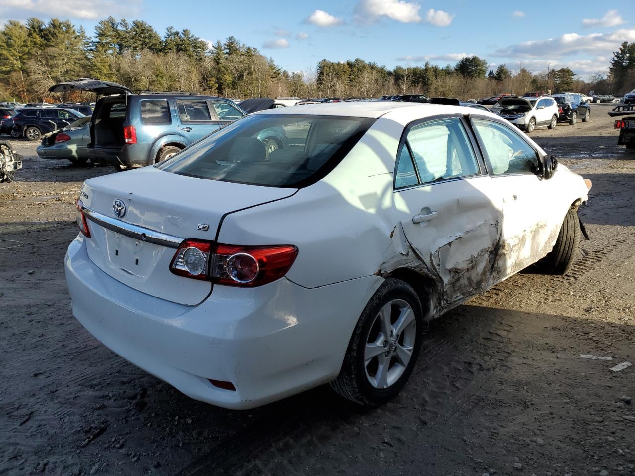 Obraz 3 z 2013 TOYOTA COROLLA BASE 2013 z VIN 2T1BU4EE2DC032825