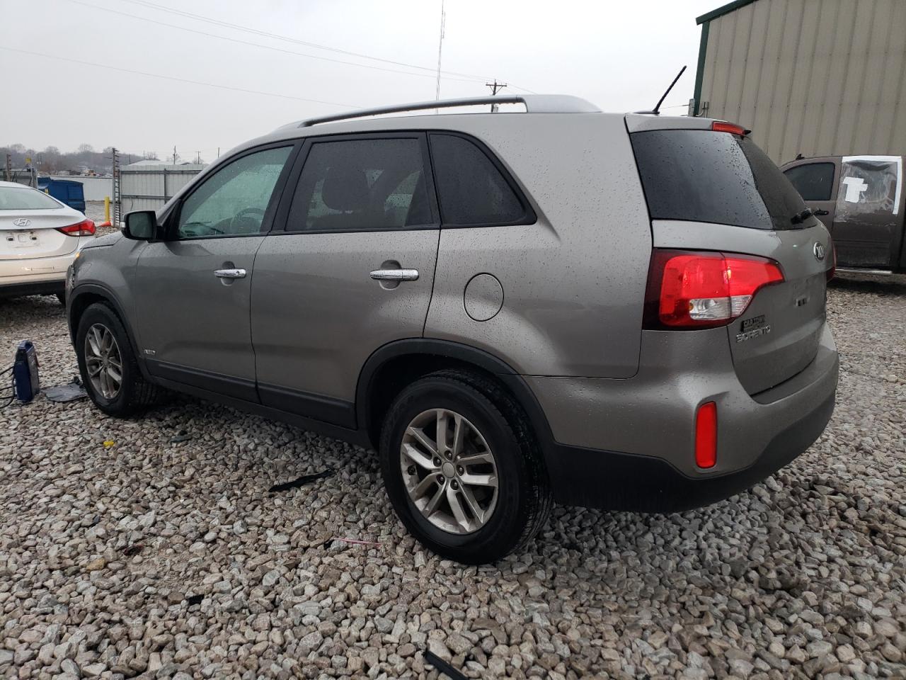 Obraz 2 z 2015 KIA SORENTO LX 2015 z VIN 5XYKTDA75FG604018