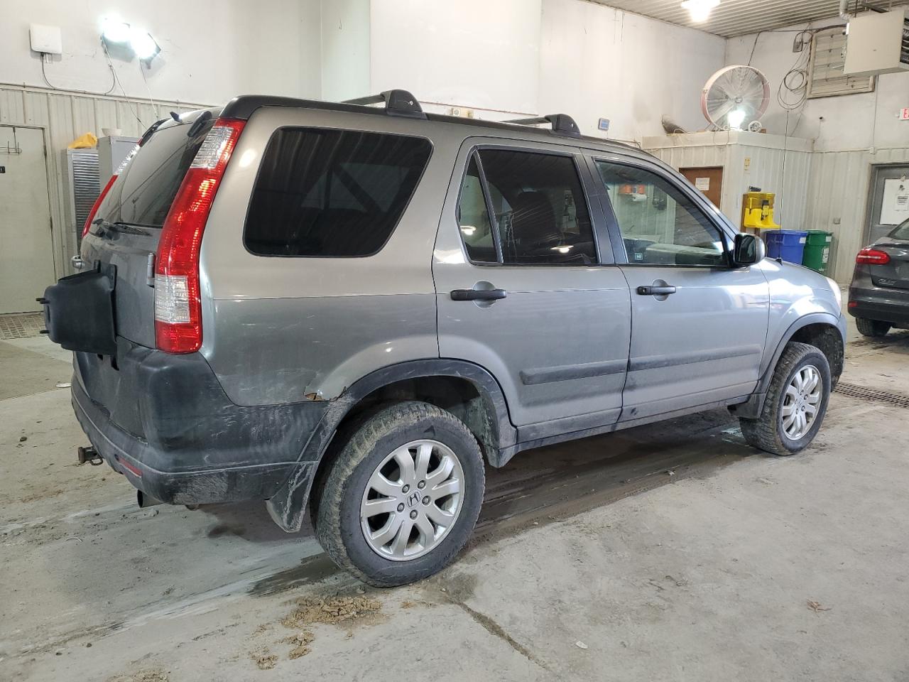 Image 3 of 2005 HONDA CR-V EX 2005 with VIN SHSRD77895U346596