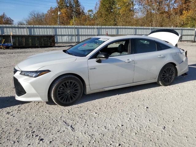 Image 1 of 2019 TOYOTA AVALON XLE 2019 with VIN 4T1B21FB4KU005095