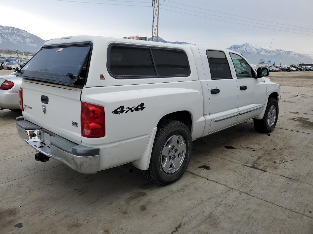 Image 3 of 2005 DODGE DAKOTA QUAD LARAMIE 2005 with VIN 1D7HW58N15S134984