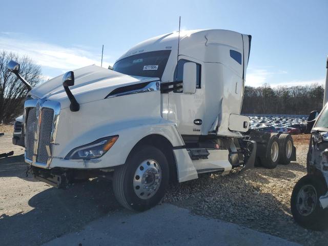 Изображение 2 2022 KENWORTH CONSTRUCTION T680 2022 с VIN 1XKYD49X9NJ472573