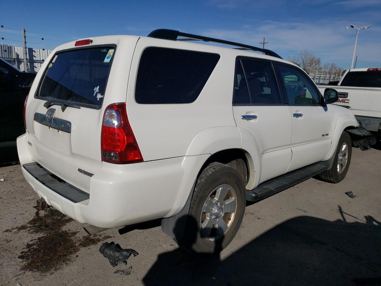 Image 3 of 2007 TOYOTA 4RUNNER SR5 2007 with VIN JTEBU14R970114595