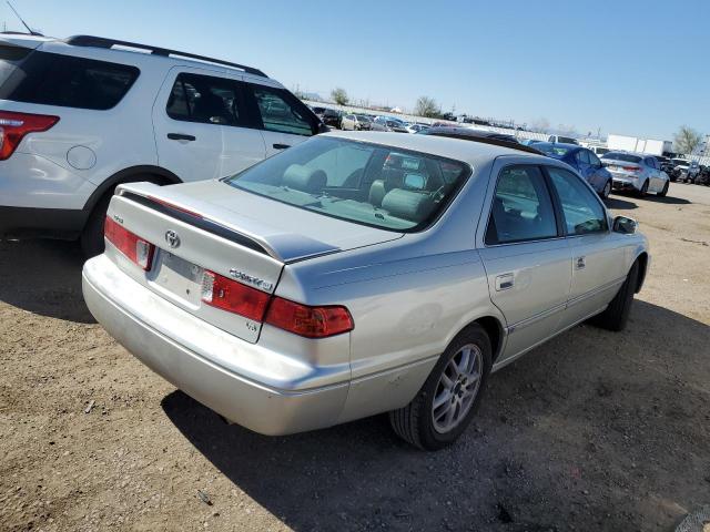 Obraz 3 z 2000 TOYOTA CAMRY LE 2000 z VIN 4T1BF28K8YU101859